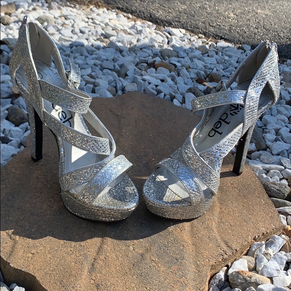 Silver sparkly heels size 7